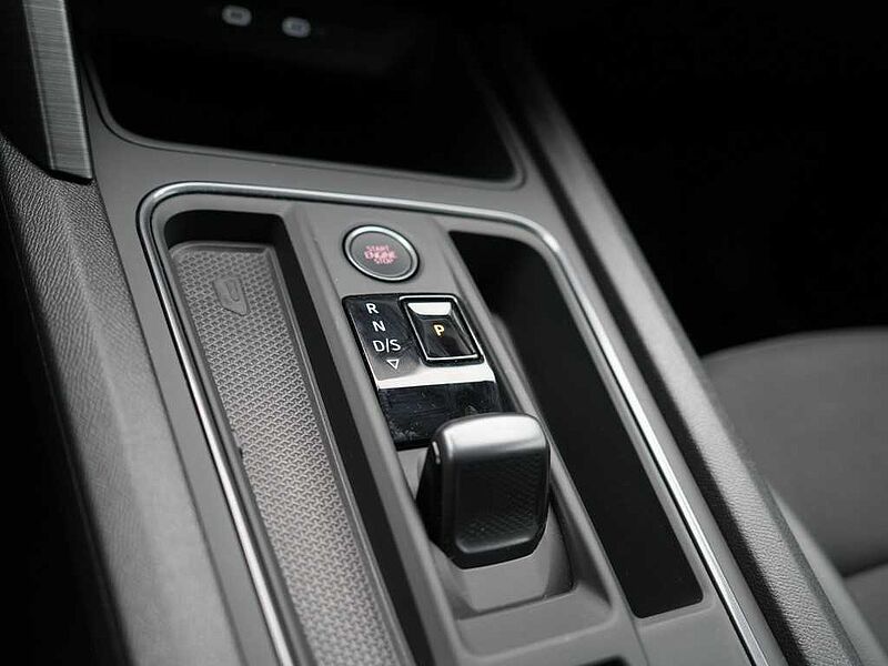 CUPRA Formentor VZ e-Hybrid DSG VIRT SHZ ACC PDC APP