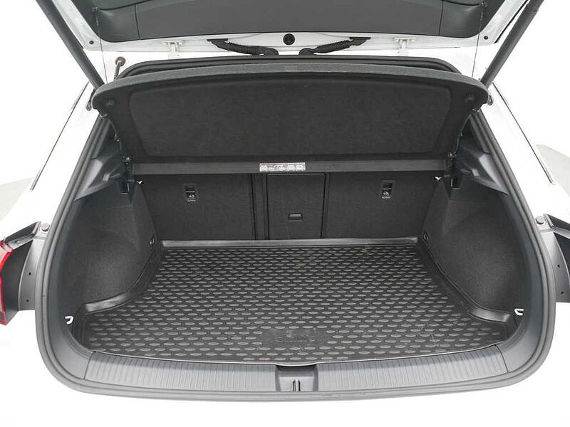 Volkswagen T-Roc Sport ACC AHK NAVI KAM LED SHZ PDC