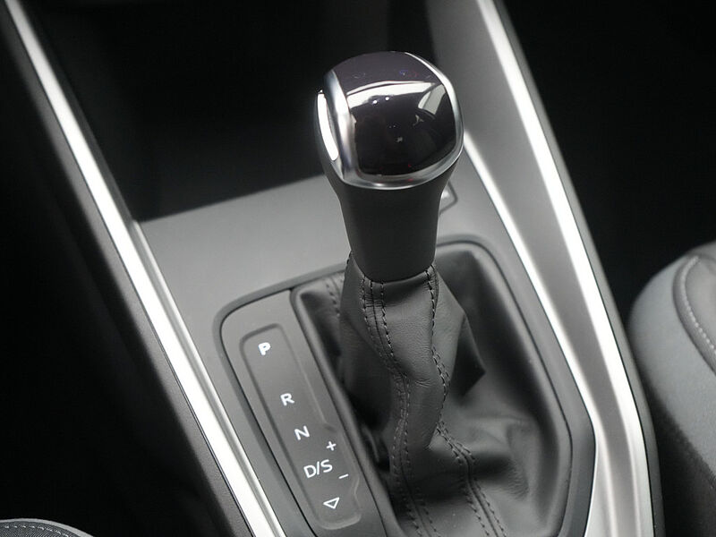 Audi A1 Sportback 40 S line VIRT LED KAM SHZ PDC