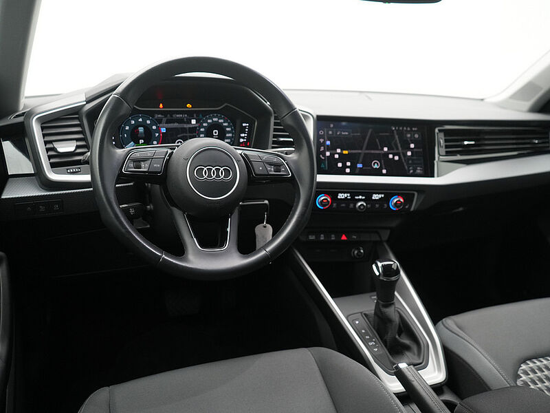 Audi A1 Sportback 40 S line VIRT LED KAM SHZ PDC