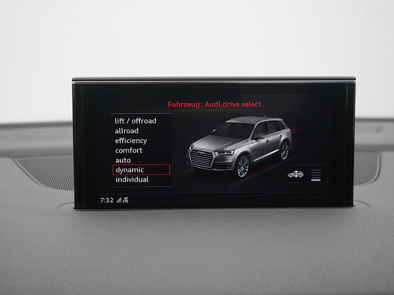 Audi Q7 50 quattro S line VIRT XENON AHK PDC ACC NAVI