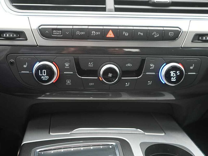 Audi Q7 50 quattro S line VIRT XENON AHK PDC ACC NAVI