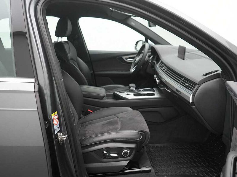 Audi Q7 50 quattro S line VIRT XENON AHK PDC ACC NAVI