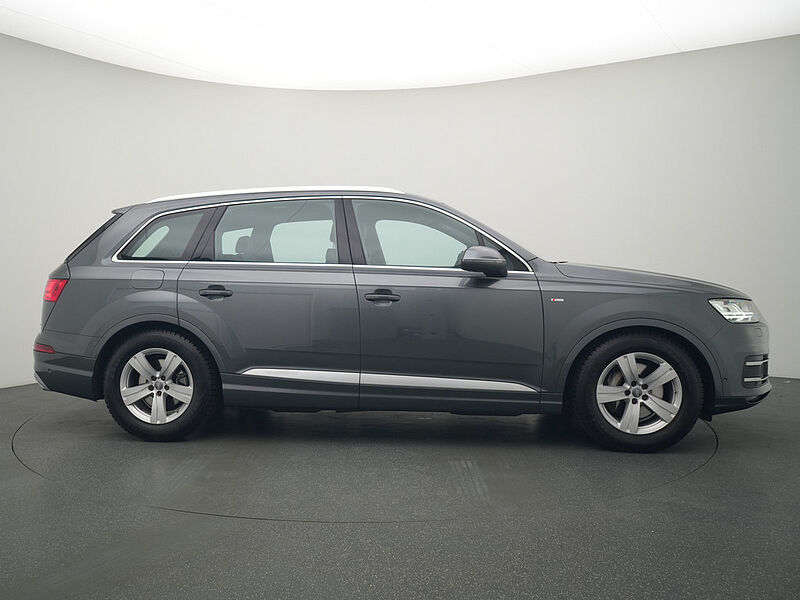 Audi Q7 50 quattro S line VIRT XENON AHK PDC ACC NAVI