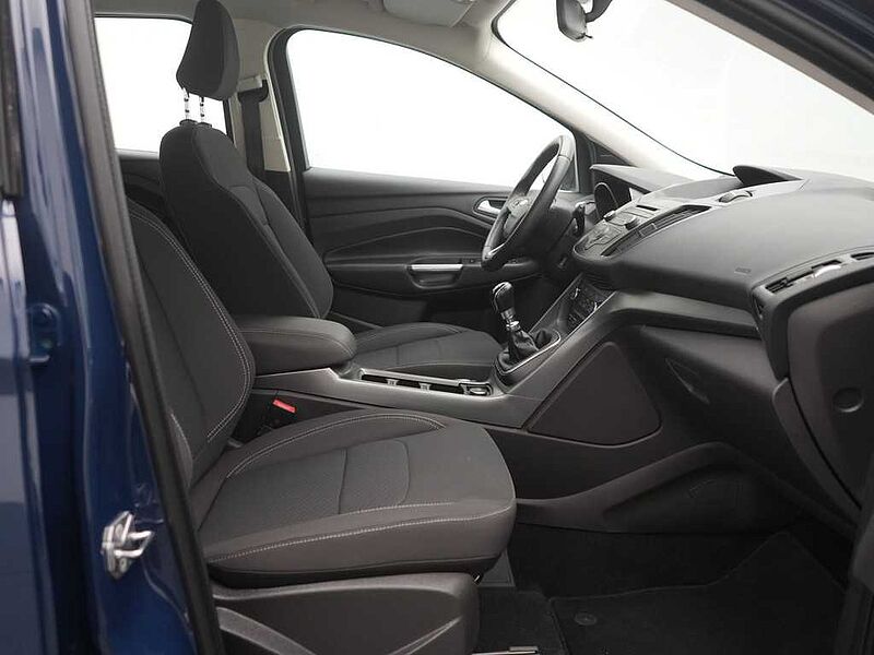 Ford Kuga EcoBoost Trend SHZ KLIMA PORT NAVI