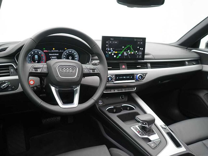 Audi A4 Avant S line ACC NAVI LEDER PANO KAM