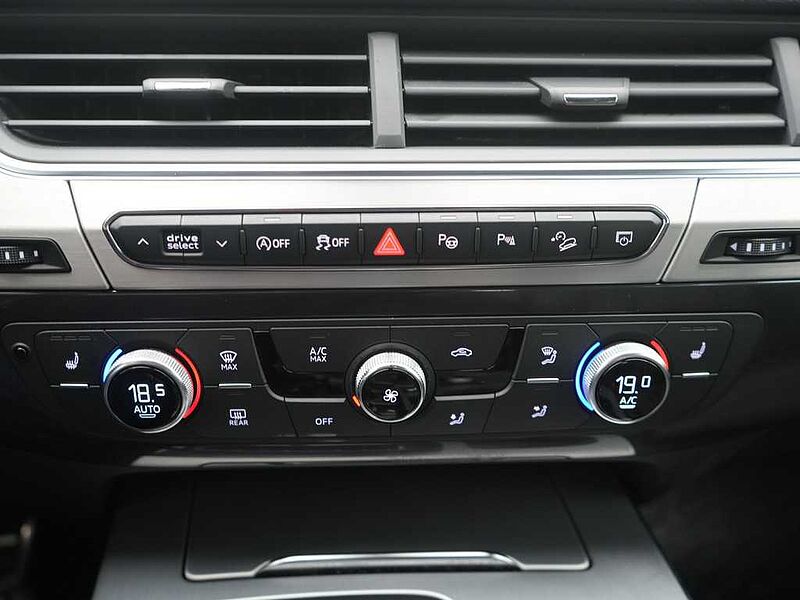 Audi Q7 50 quattro S line VIRT XENON PDC ACC NAVI