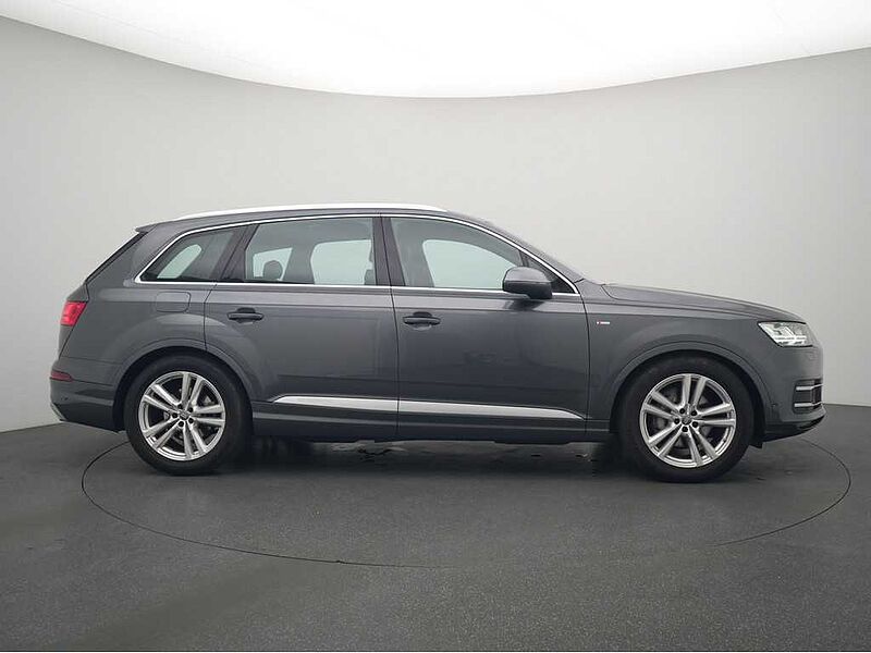 Audi Q7 50 quattro S line VIRT XENON PDC ACC NAVI