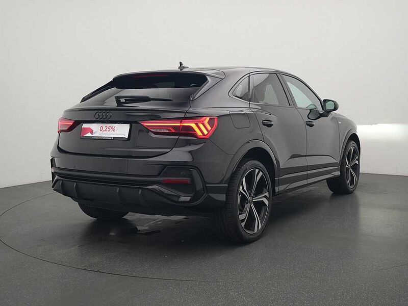 Audi Q3 Sportback 45 e S line VIRT SONOS AHK 360° LED