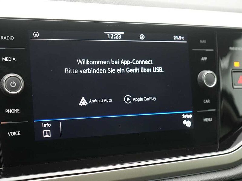 Volkswagen Polo Move KAM LED SHZ PDC KLIMAAUTOMATIK