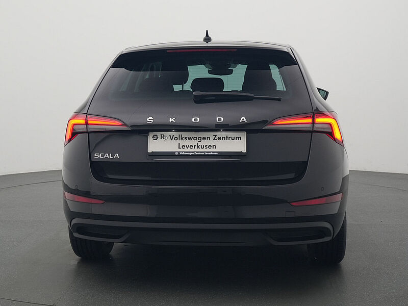 SKODA SCALA DSG AHK VIRT ACC SHZ LED CARPLAY PDC