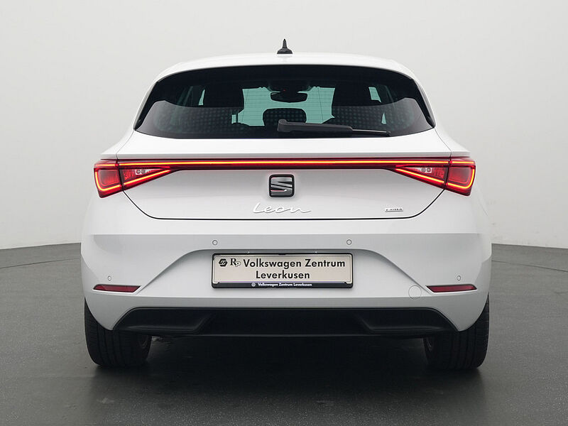 SEAT Leon Xcellence DSG APP CONNECT PDC VIRT NAVI